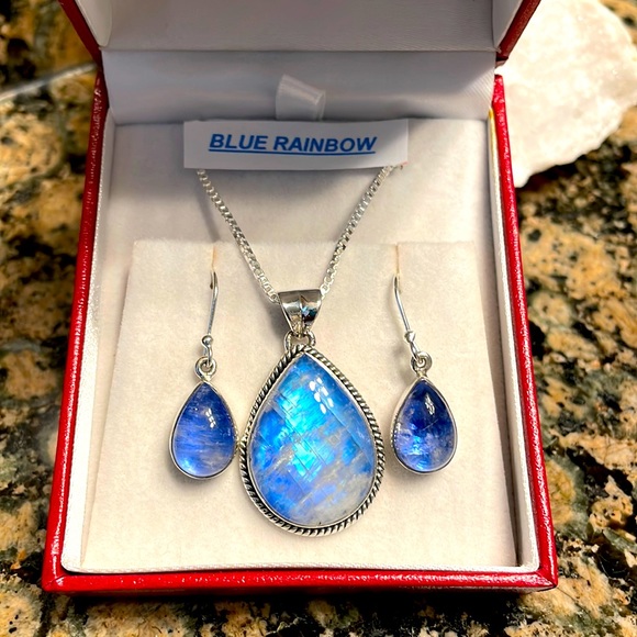 Sterling Silver Genuine Blue Rainbow Moonstone Set. Retail 260.00 NWT - Picture 2 of 8